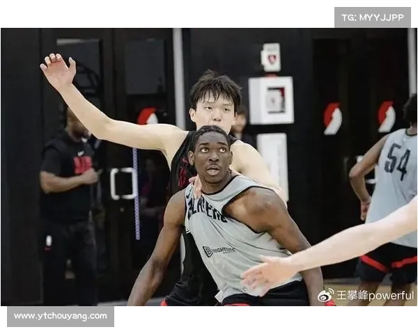 NBA季前赛前瞻开拓者对决勇士杨瀚森迎首秀库里领军登场